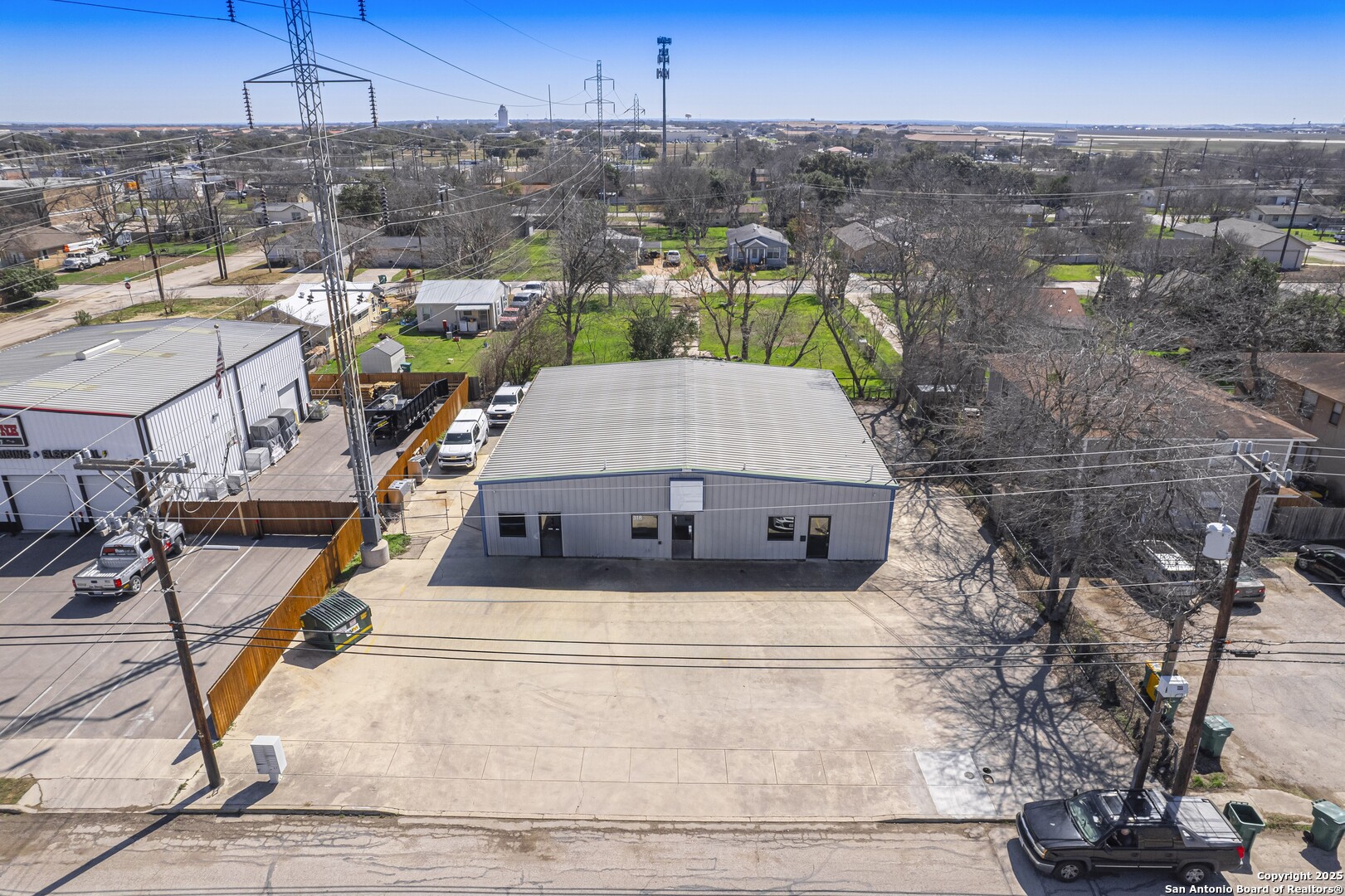 318 W Byrd Boulevard Universal City TX 78148