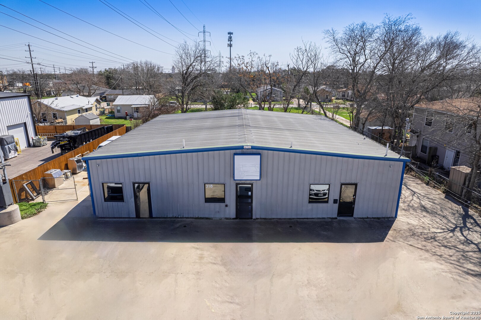 318 W Byrd Boulevard Universal City TX 78148