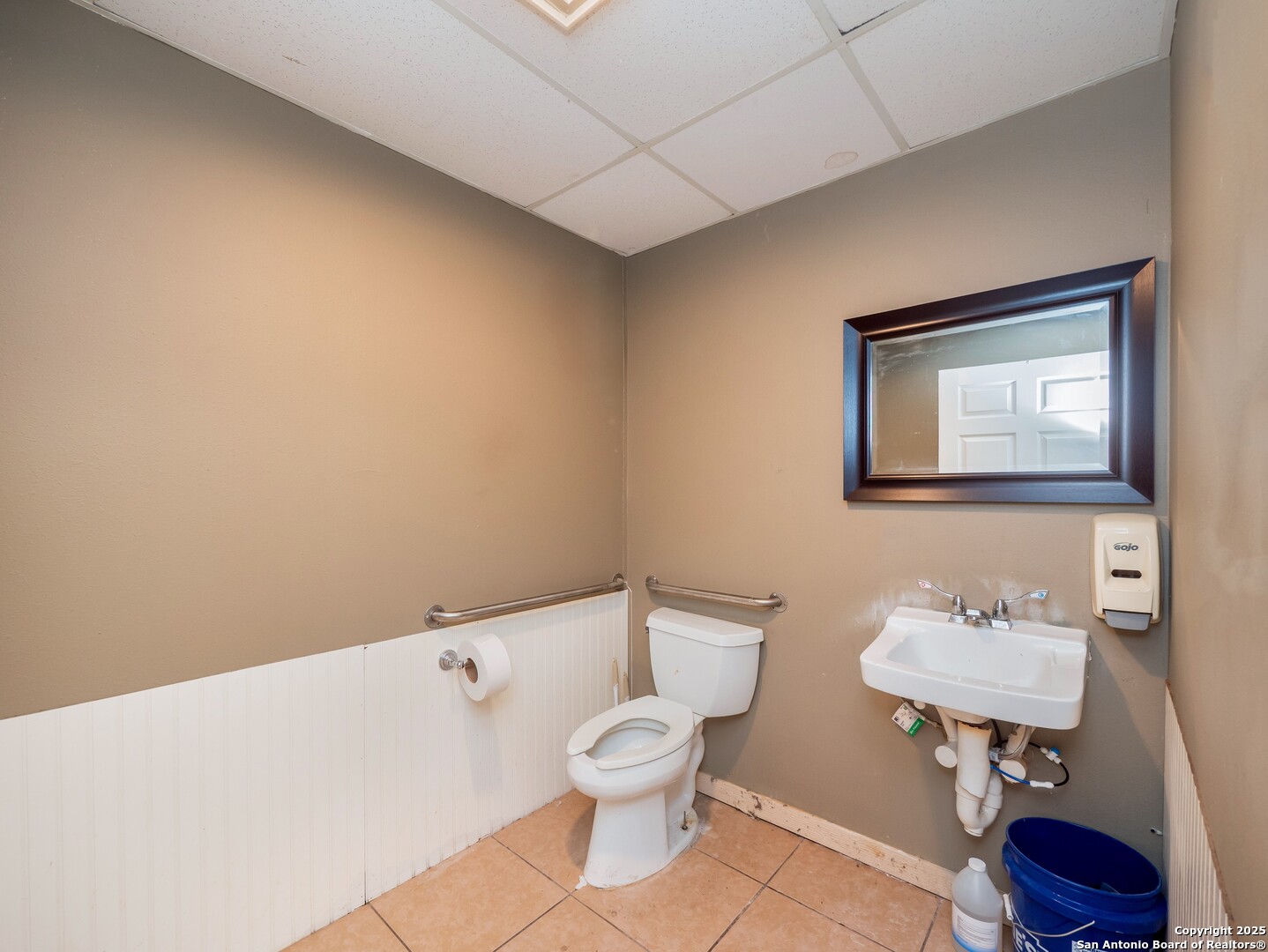 318 W Byrd Boulevard Universal City TX 78148