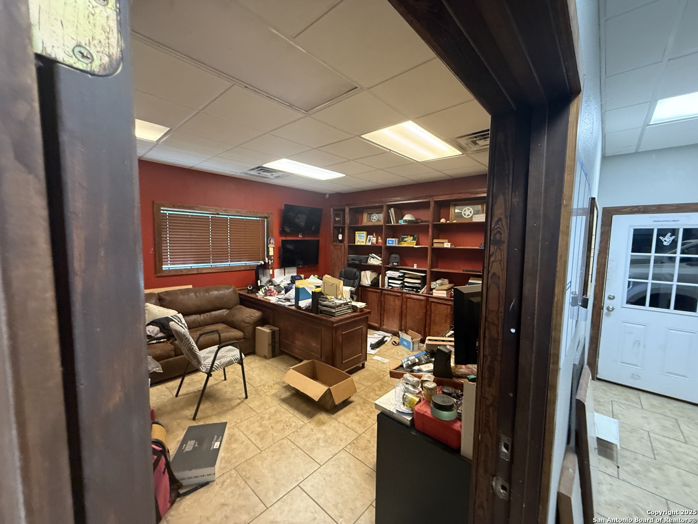 1237 W Oaklawn Pleasanton TX 78064