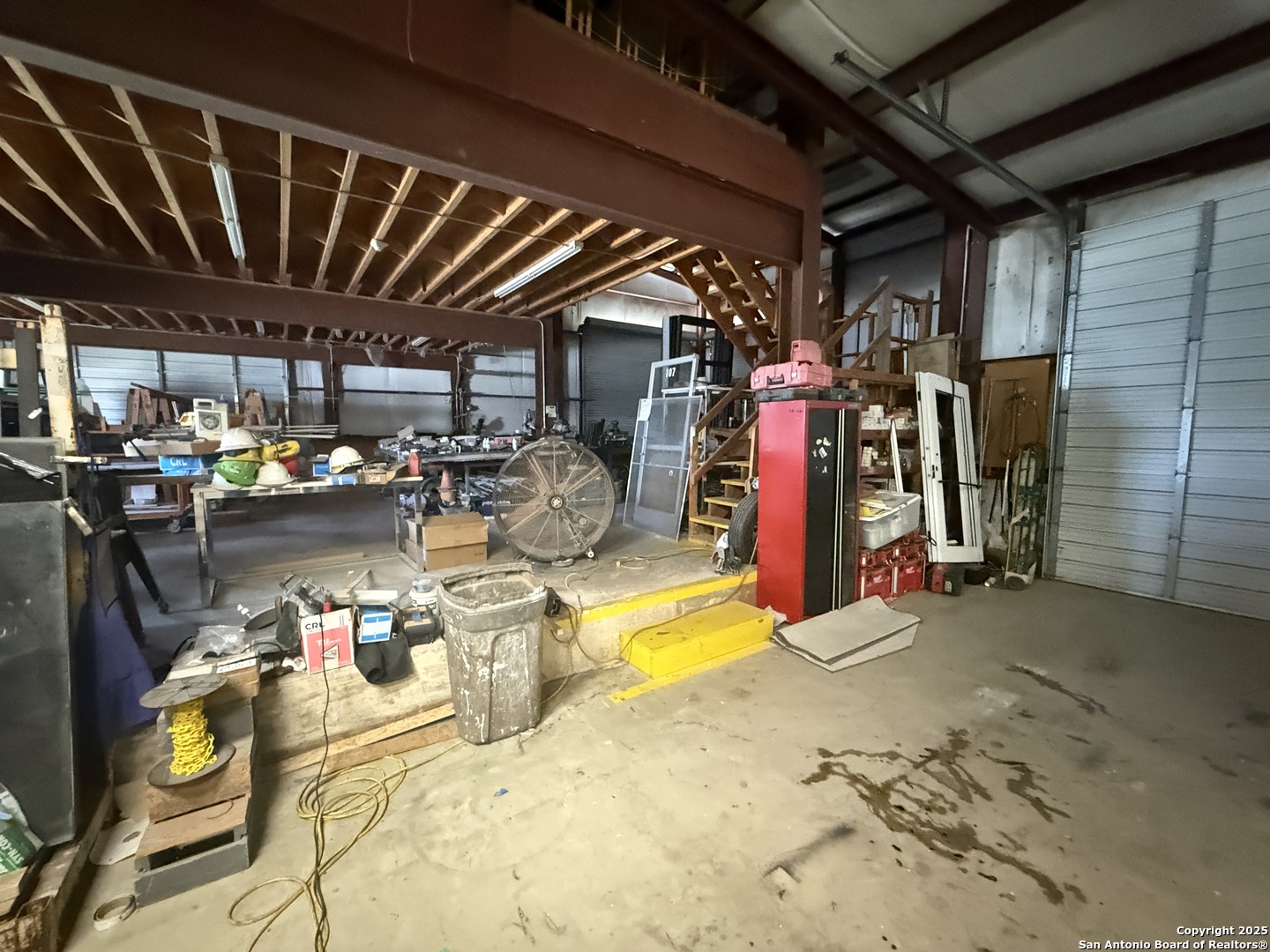 1237 W Oaklawn Pleasanton TX 78064