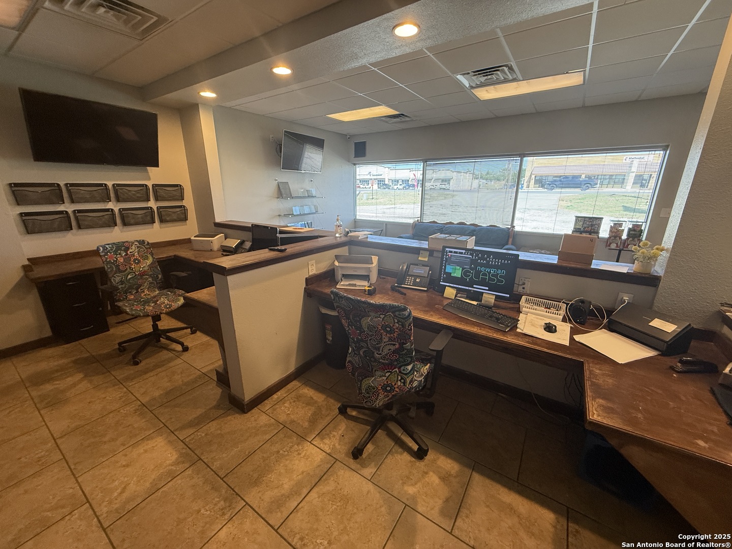 1237 W Oaklawn Pleasanton TX 78064