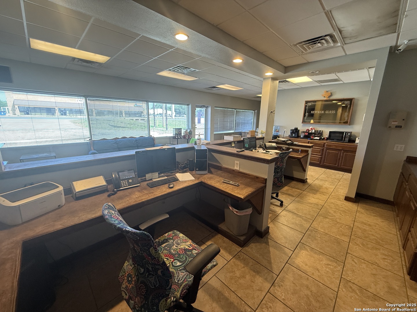 1237 W Oaklawn Pleasanton TX 78064