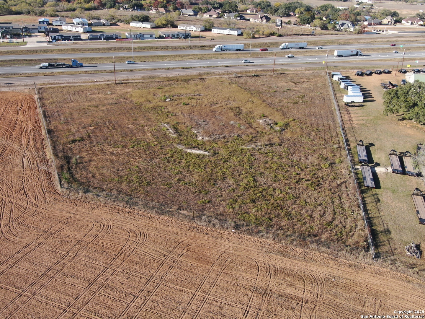 00 Ih 35 Lytle TX 78052