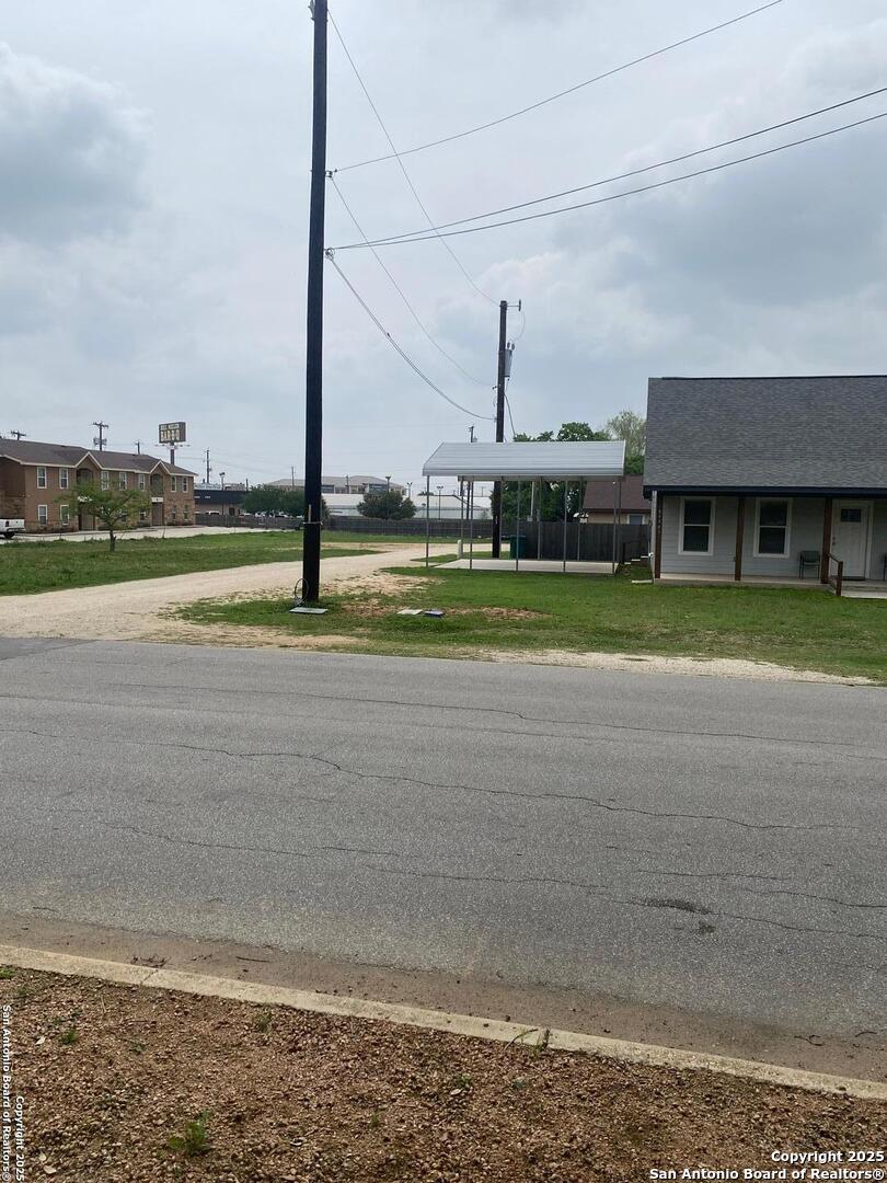 14848 Lytle Somerset Lytle TX 78052