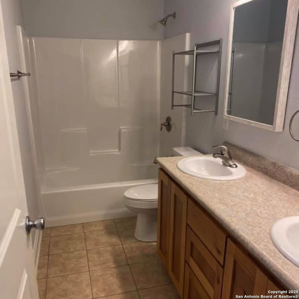 14848 Lytle Somerset Lytle TX 78052