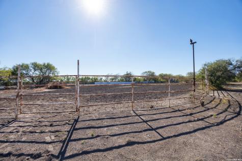 176 County Road 304 Orange Grove TX 78372