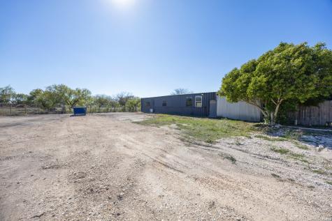176 County Road 304 Orange Grove TX 78372
