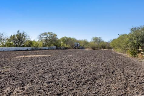 176 County Road 304 Orange Grove TX 78372