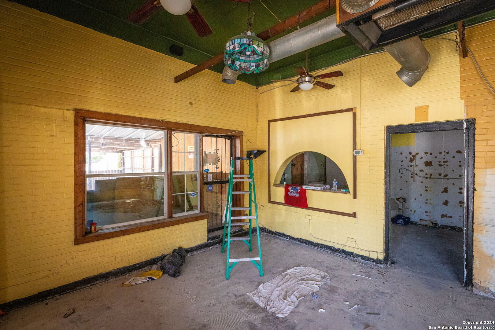 5050 Broadway San Antonio TX 78209