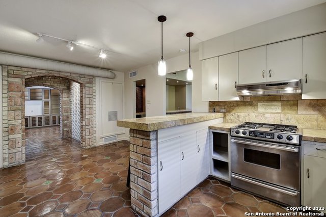 1807 La Sombra Drive San Antonio TX 78209