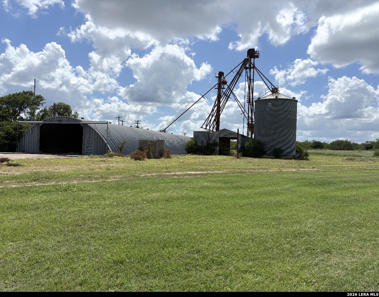 3455 Bi 35 E Pearsall TX 78061