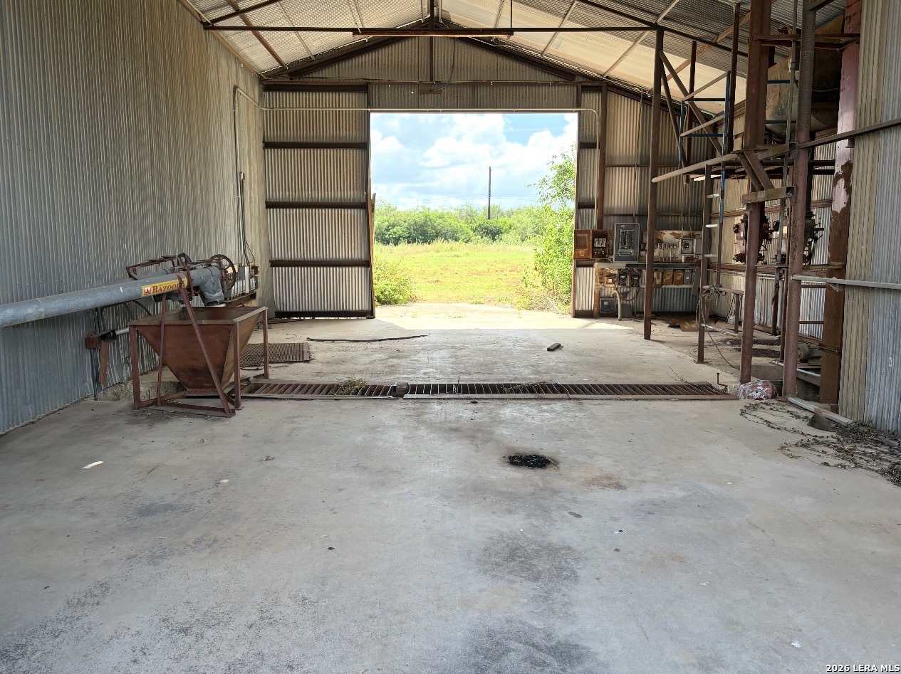 3455 Bi 35 E Pearsall TX 78061