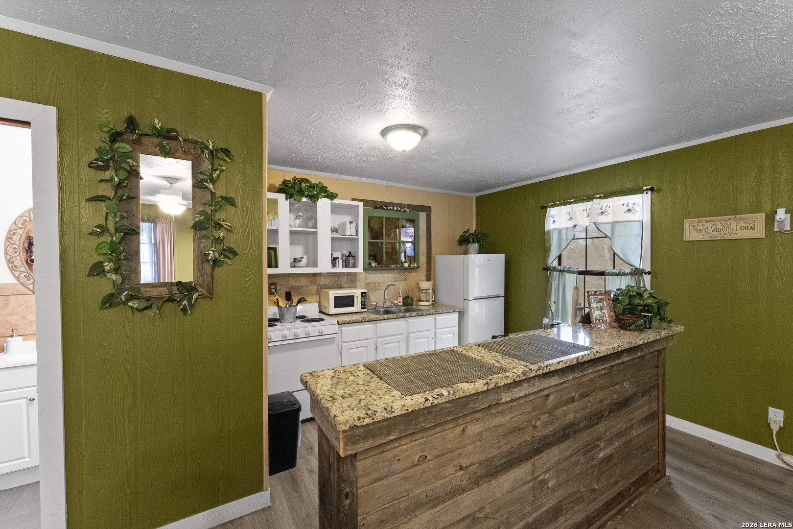 1871 State Highway 132 Natalia TX 78059