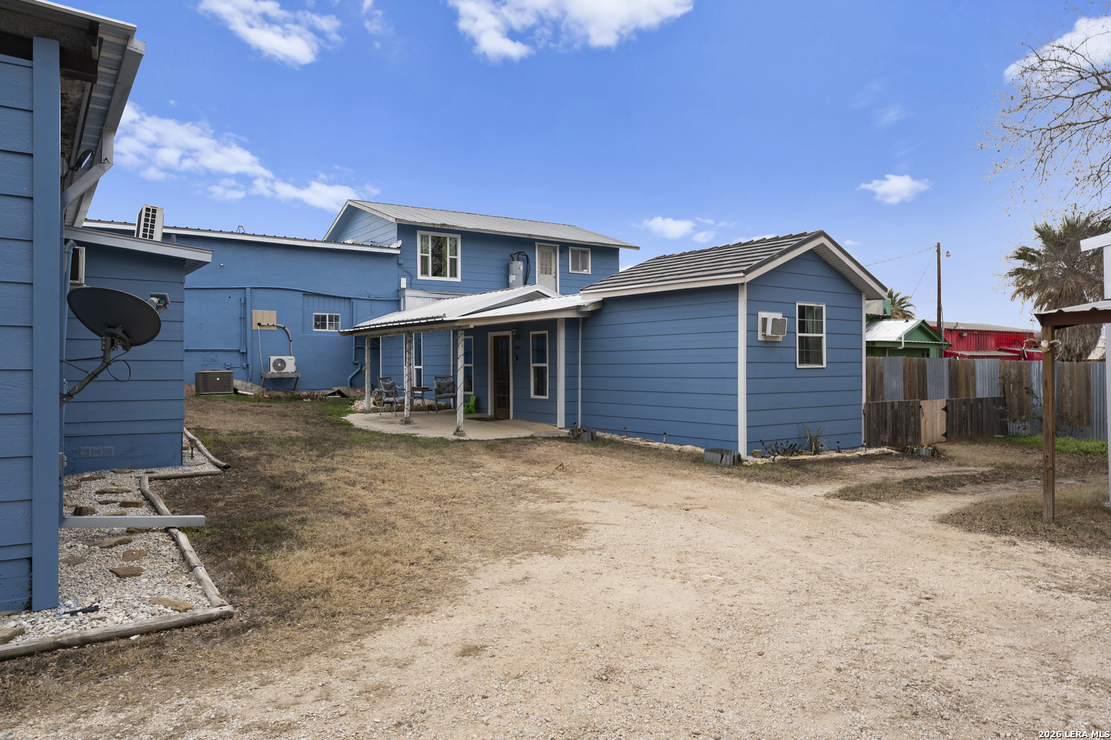 1871 State Highway 132 Natalia TX 78059