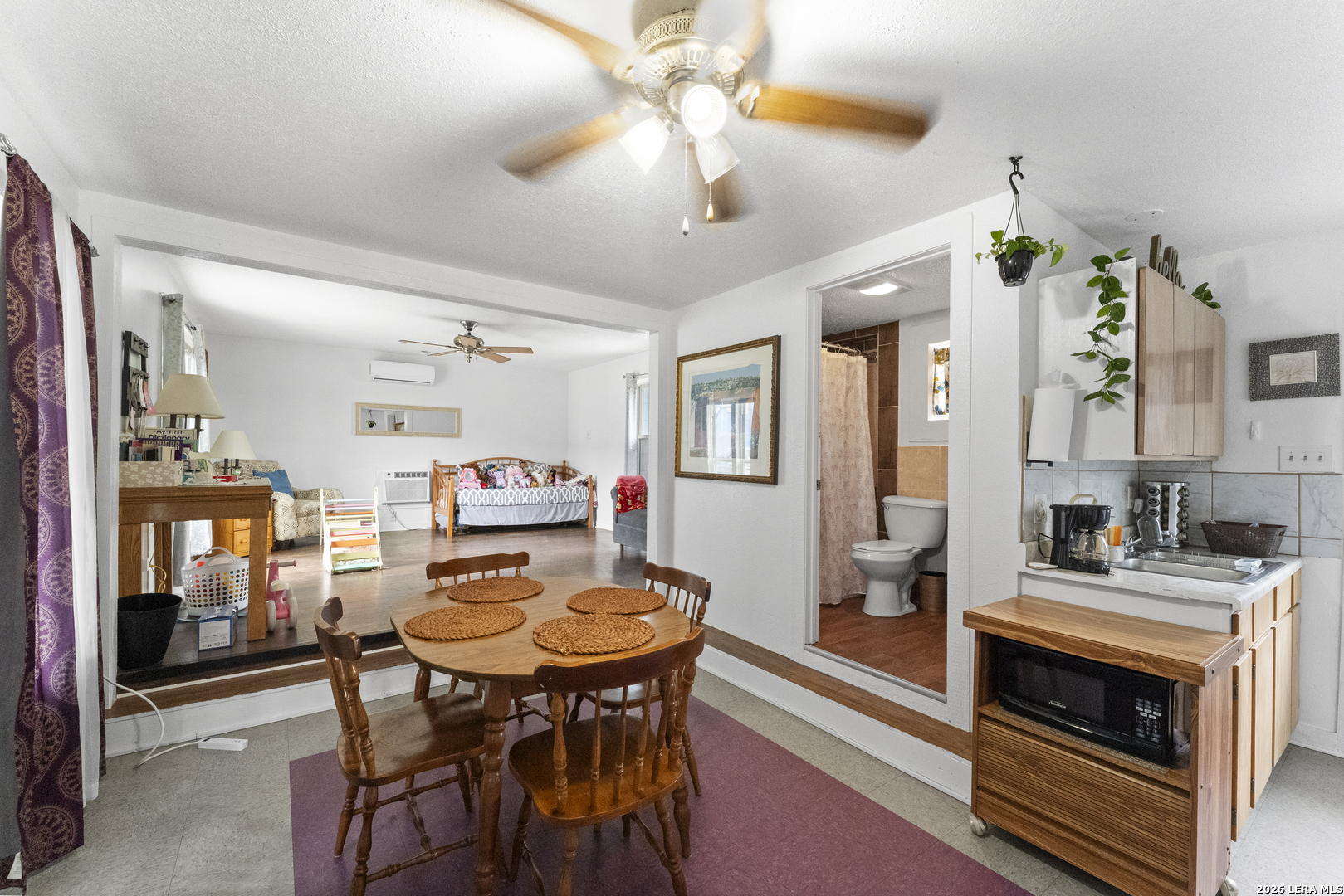 1871 State Highway 132 Natalia TX 78059