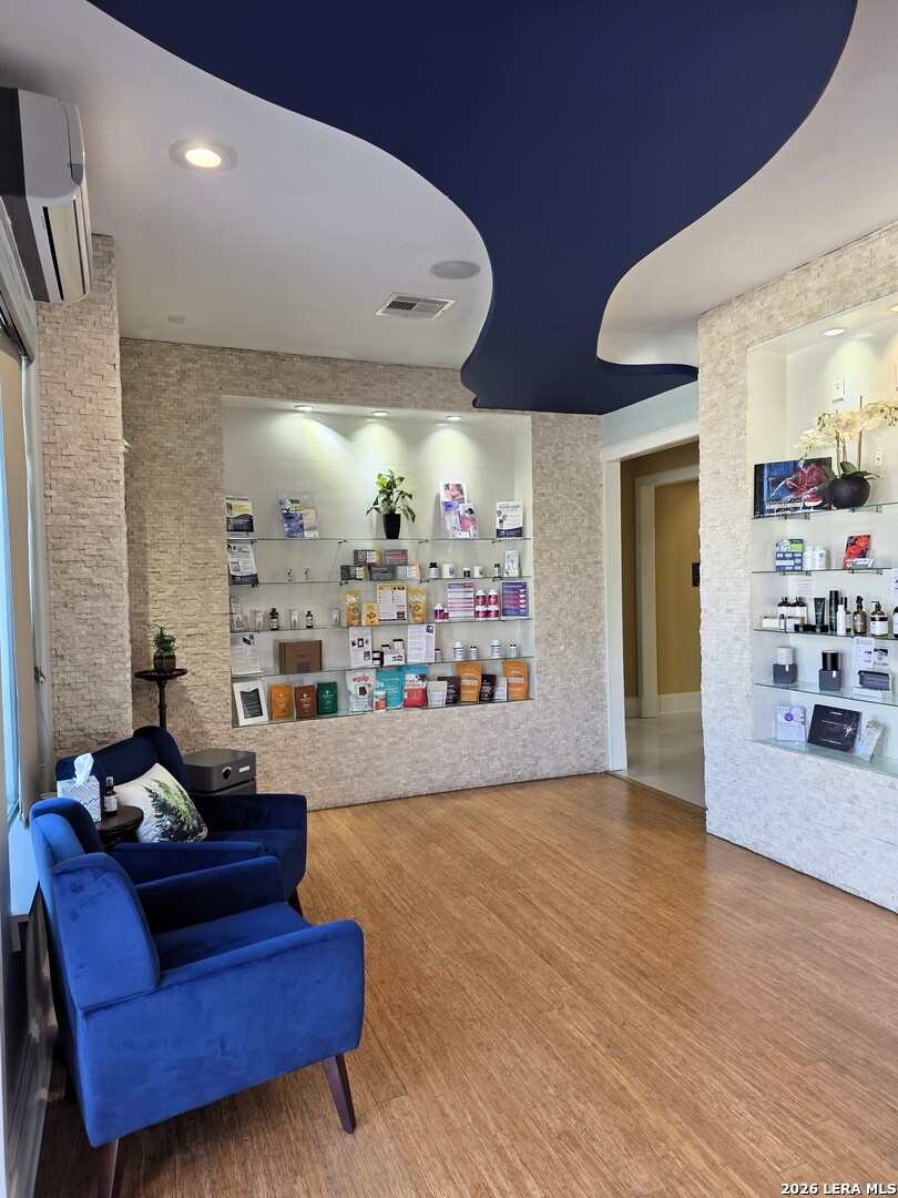 5721 Winsome Houston TX 77057