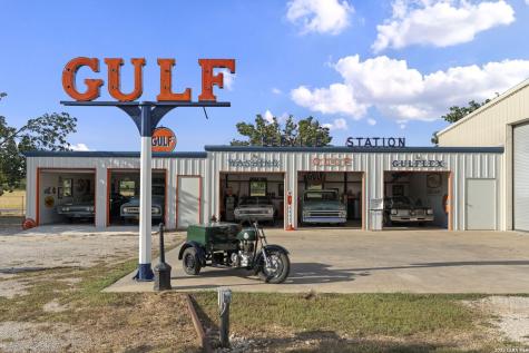 7914 S State Highway 16 Fredericksburg TX 78624