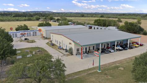 7914 S State Highway 16 Fredericksburg TX 78624