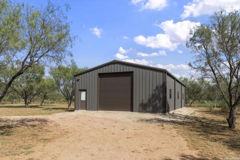 7914 S State Highway 16 Fredericksburg TX 78624