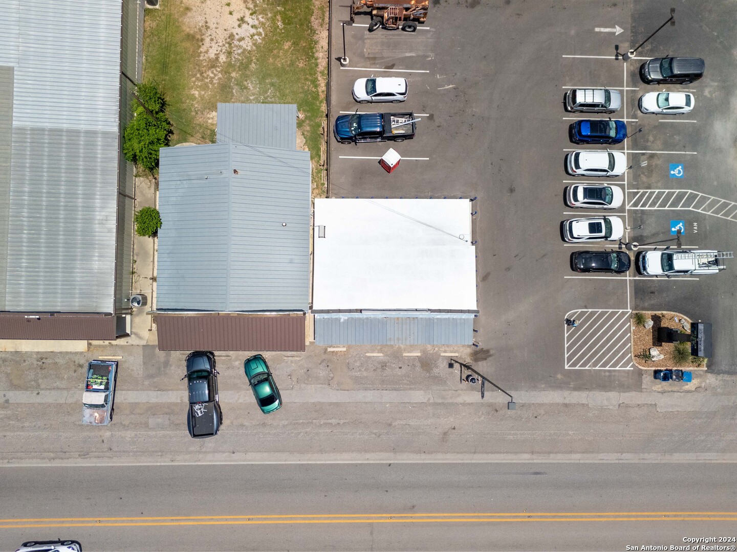 810 Main Street Bandera TX 78003