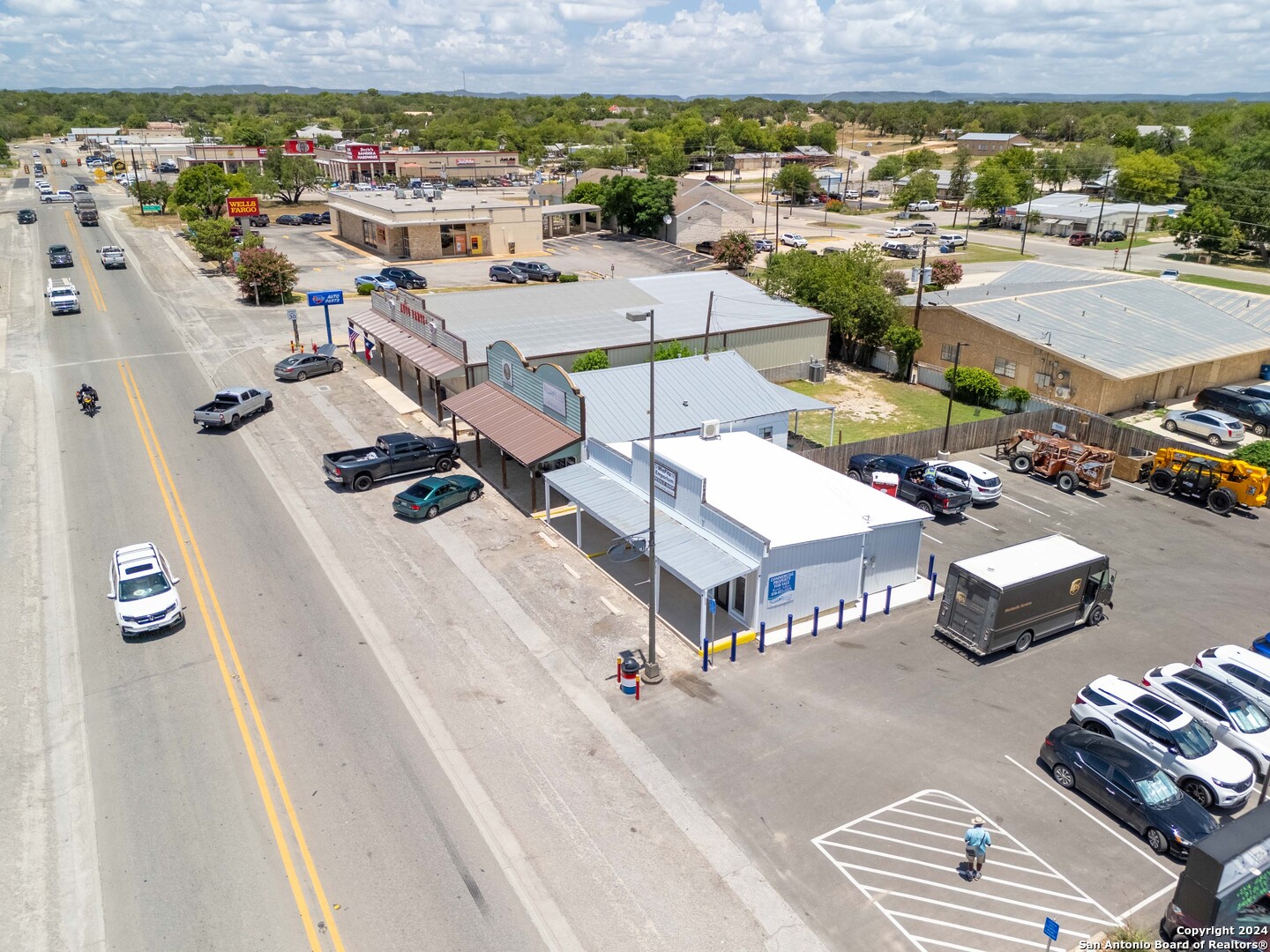 810 Main Street Bandera TX 78003