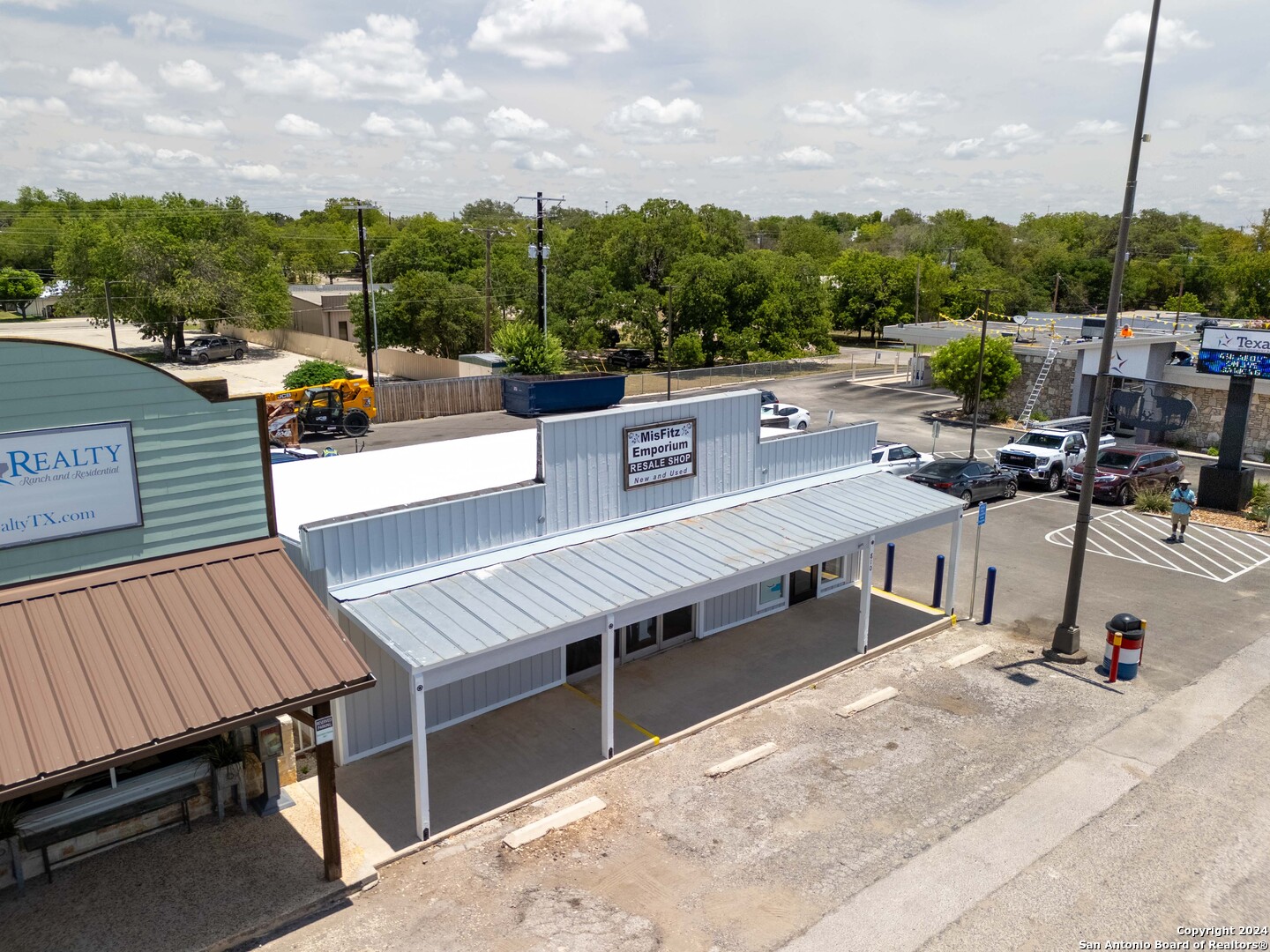810 Main Street Bandera TX 78003