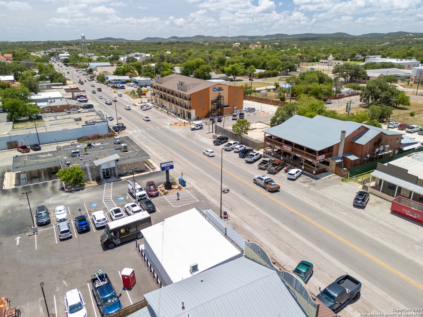 810 Main Street Bandera TX 78003