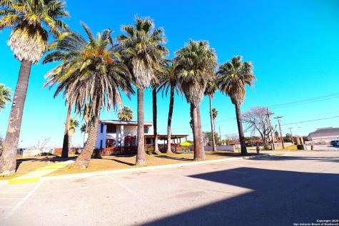 101 Petry Place Carrizo Springs TX 78834