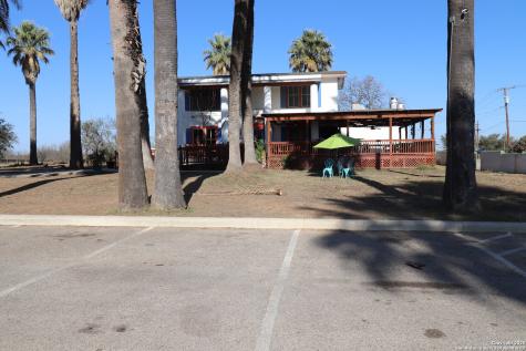 101 Petry Place Carrizo Springs TX 78834