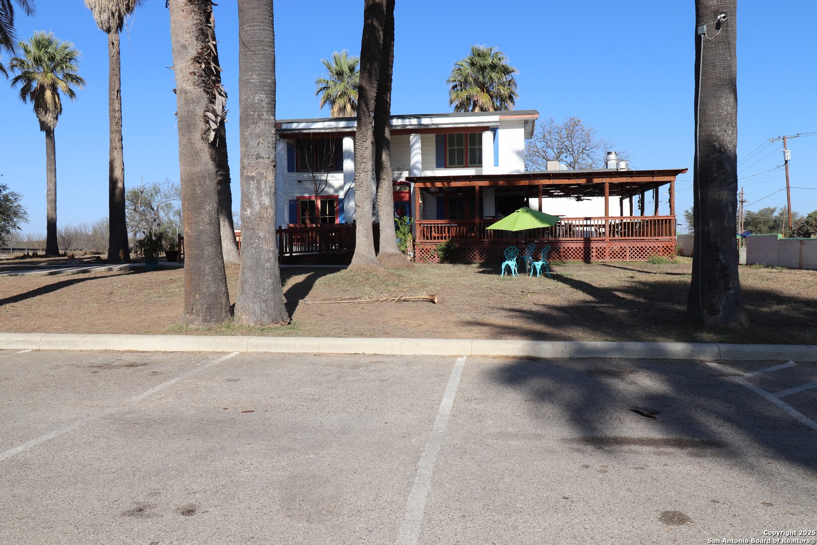 101 Petry Place Carrizo Springs TX 78834