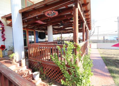 101 Petry Place Carrizo Springs TX 78834