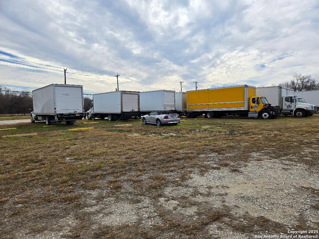 6123 Enrique M Barrera San Antonio TX 78227