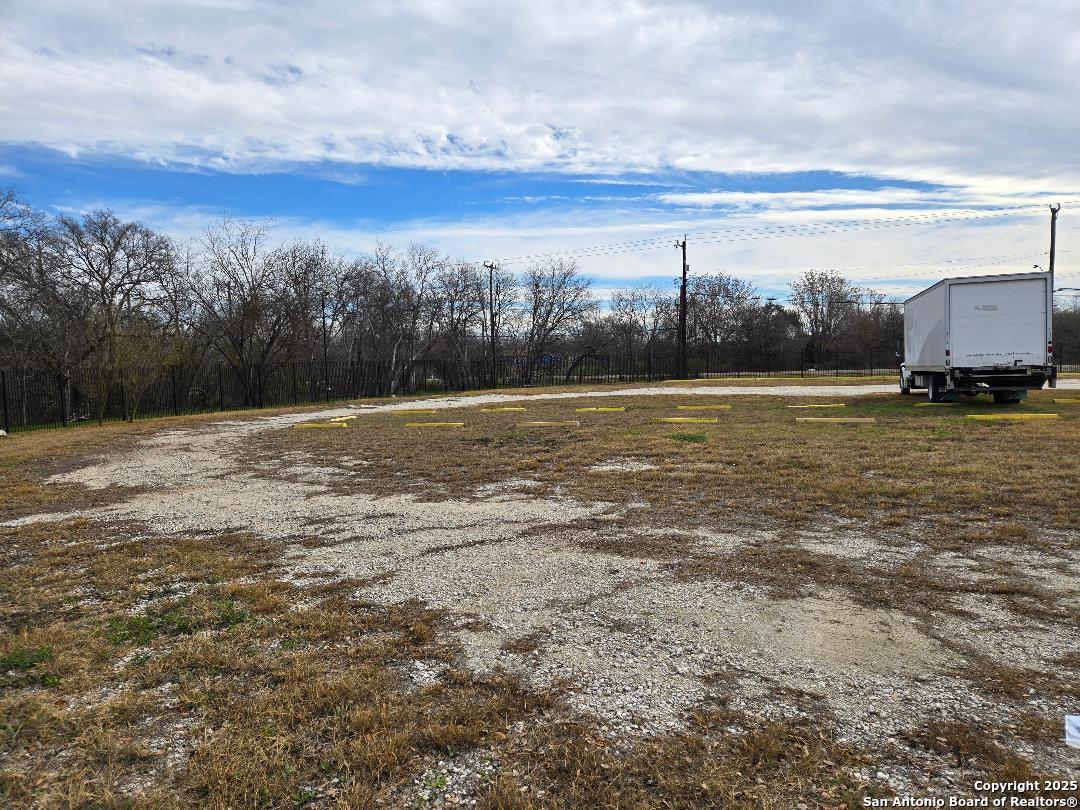 6123 Enrique M Barrera San Antonio TX 78227