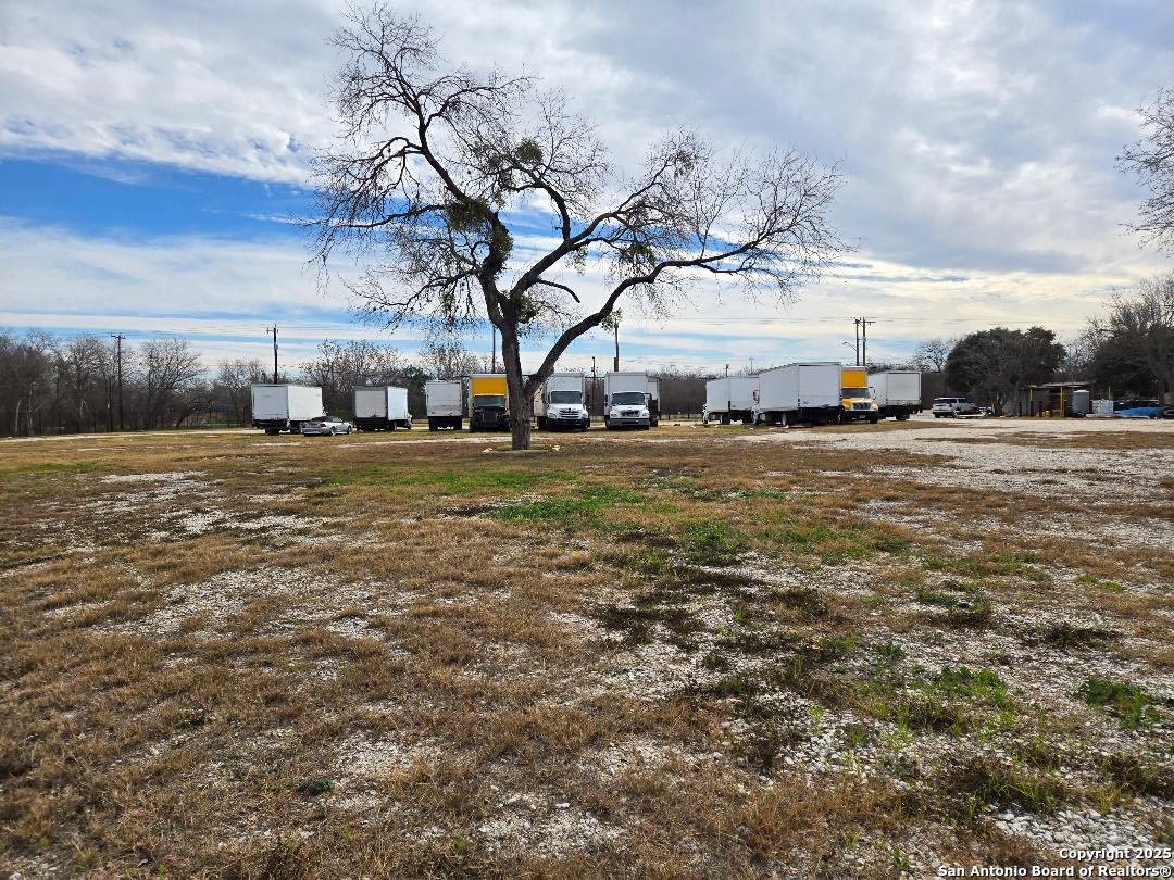 6123 Enrique M Barrera San Antonio TX 78227