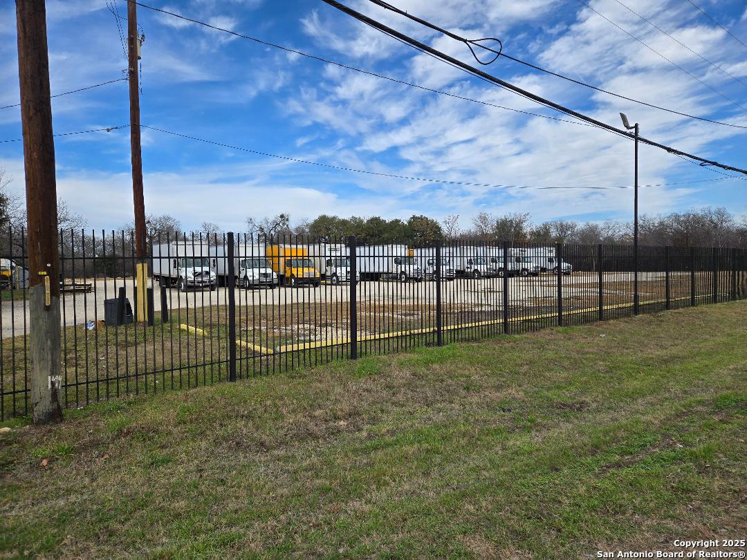 6123 Enrique M Barrera San Antonio TX 78227