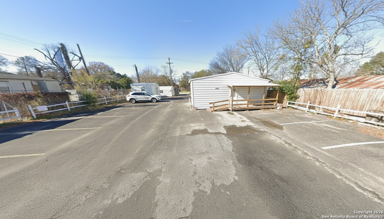 1290 S Business 35 New Braunfels TX 78130