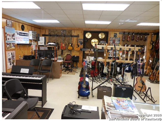 1290 S Business 35 New Braunfels TX 78130