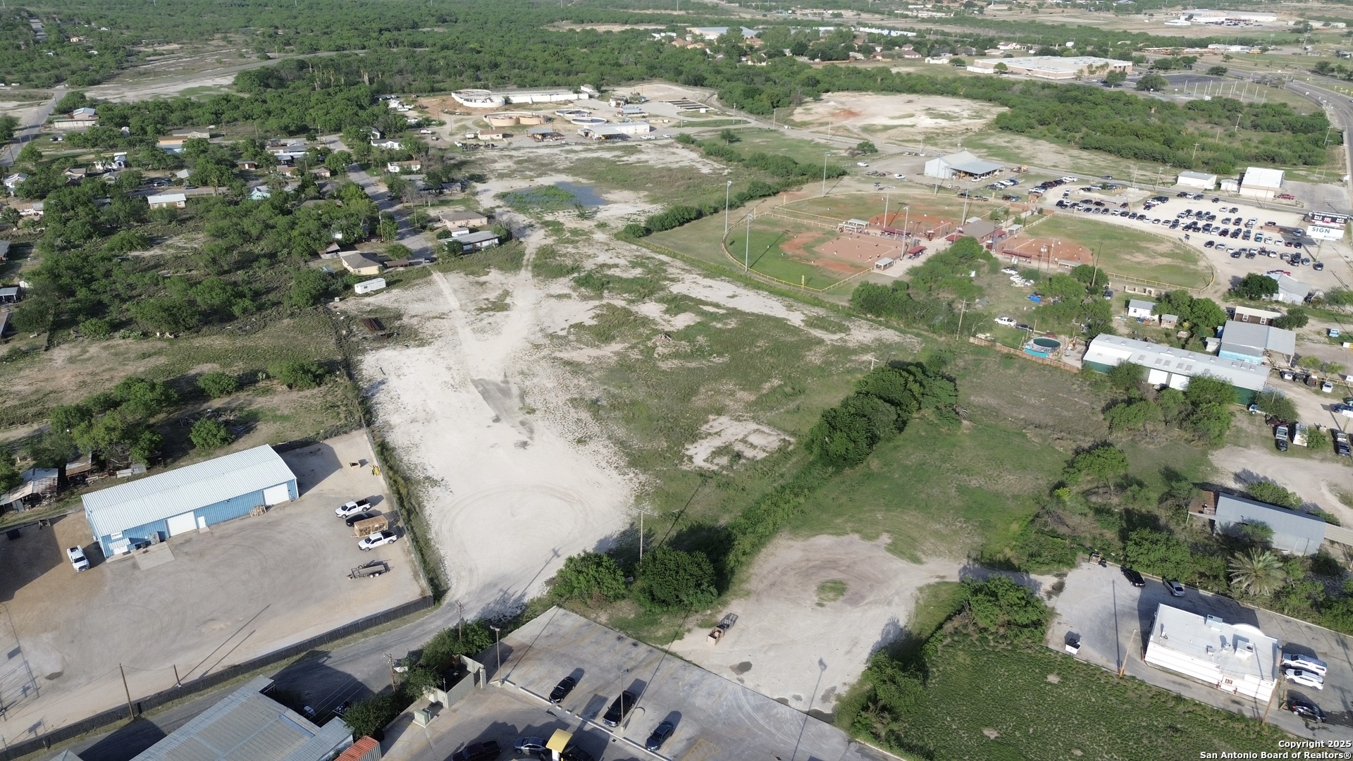 99 Balle Street Carrizo Springs TX 78834