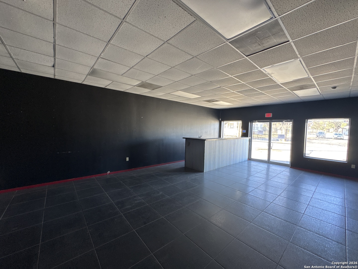 109 W Oak Uvalde TX 78801