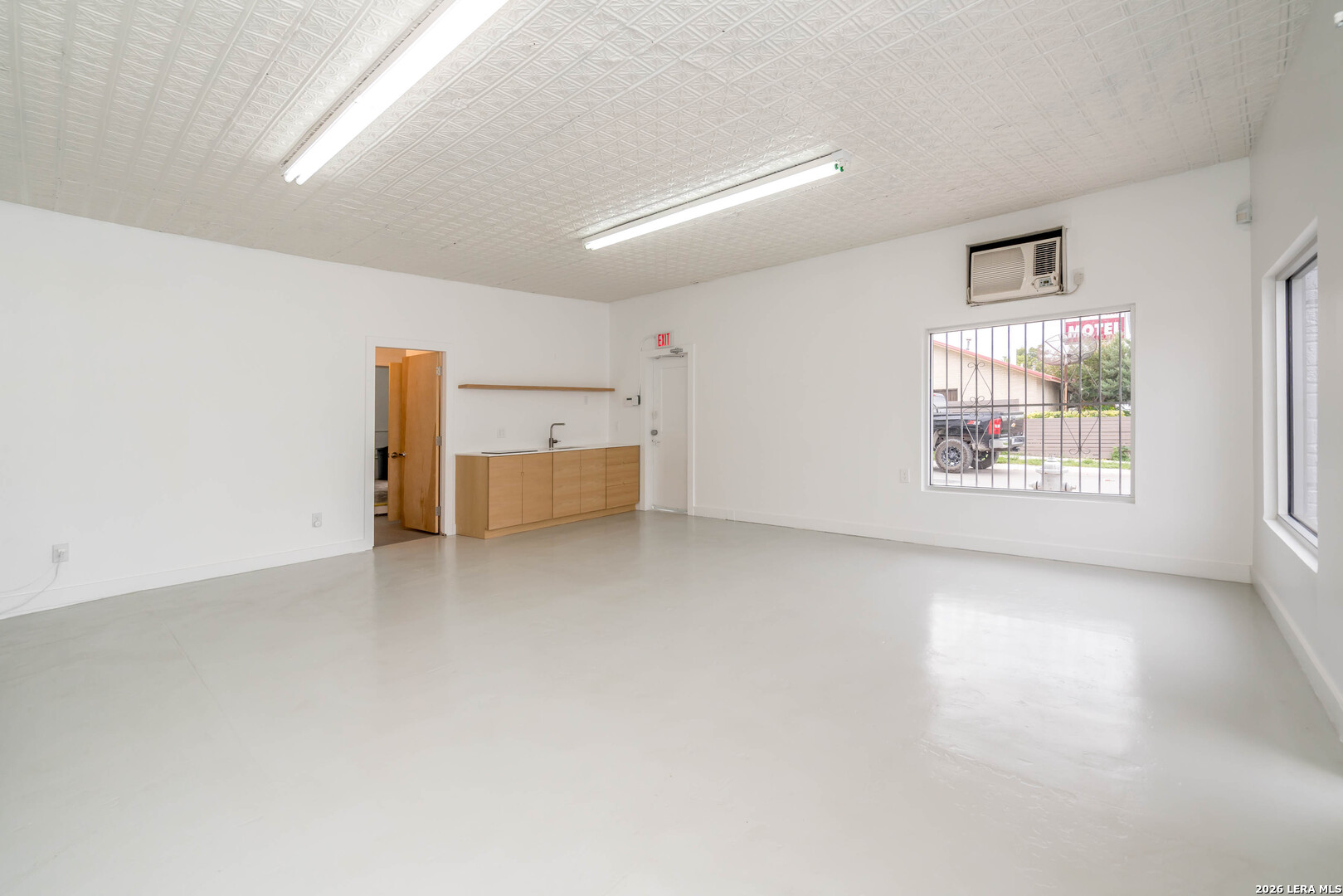 1020 Roosevelt San Antonio TX 78210