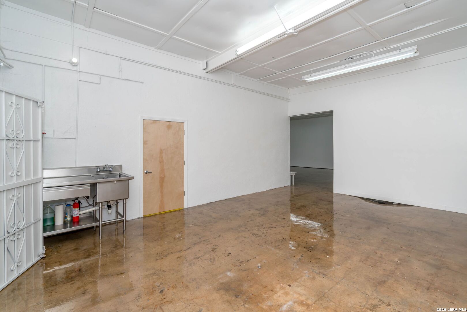 1020 Roosevelt San Antonio TX 78210