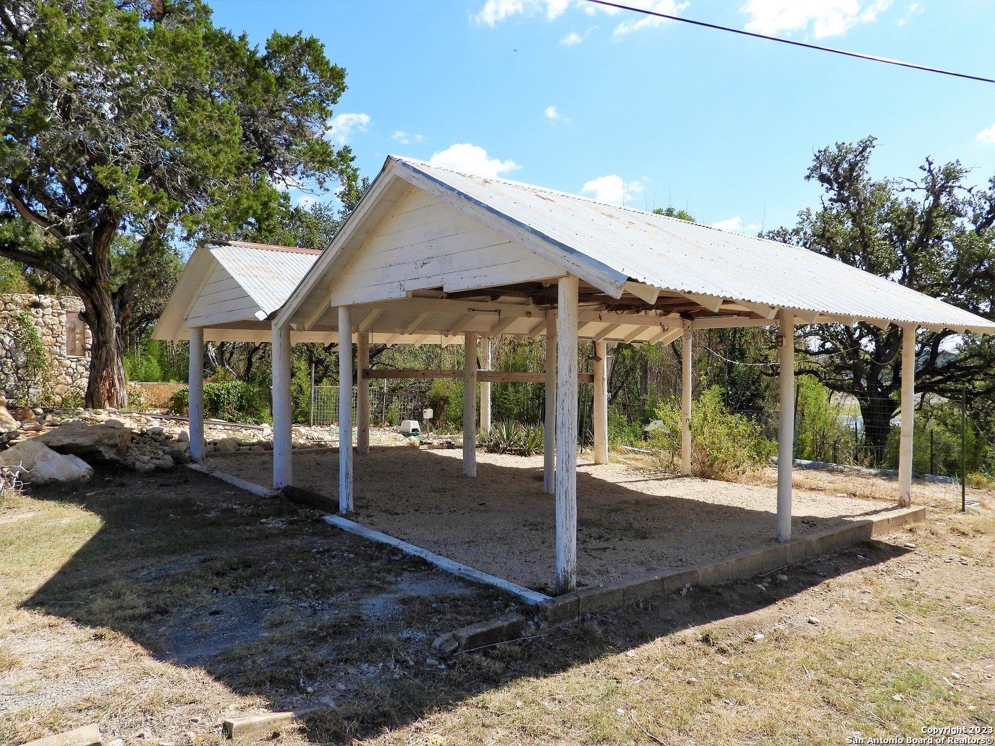 806 Blue Bill Cove Drive Lakehills TX 78063