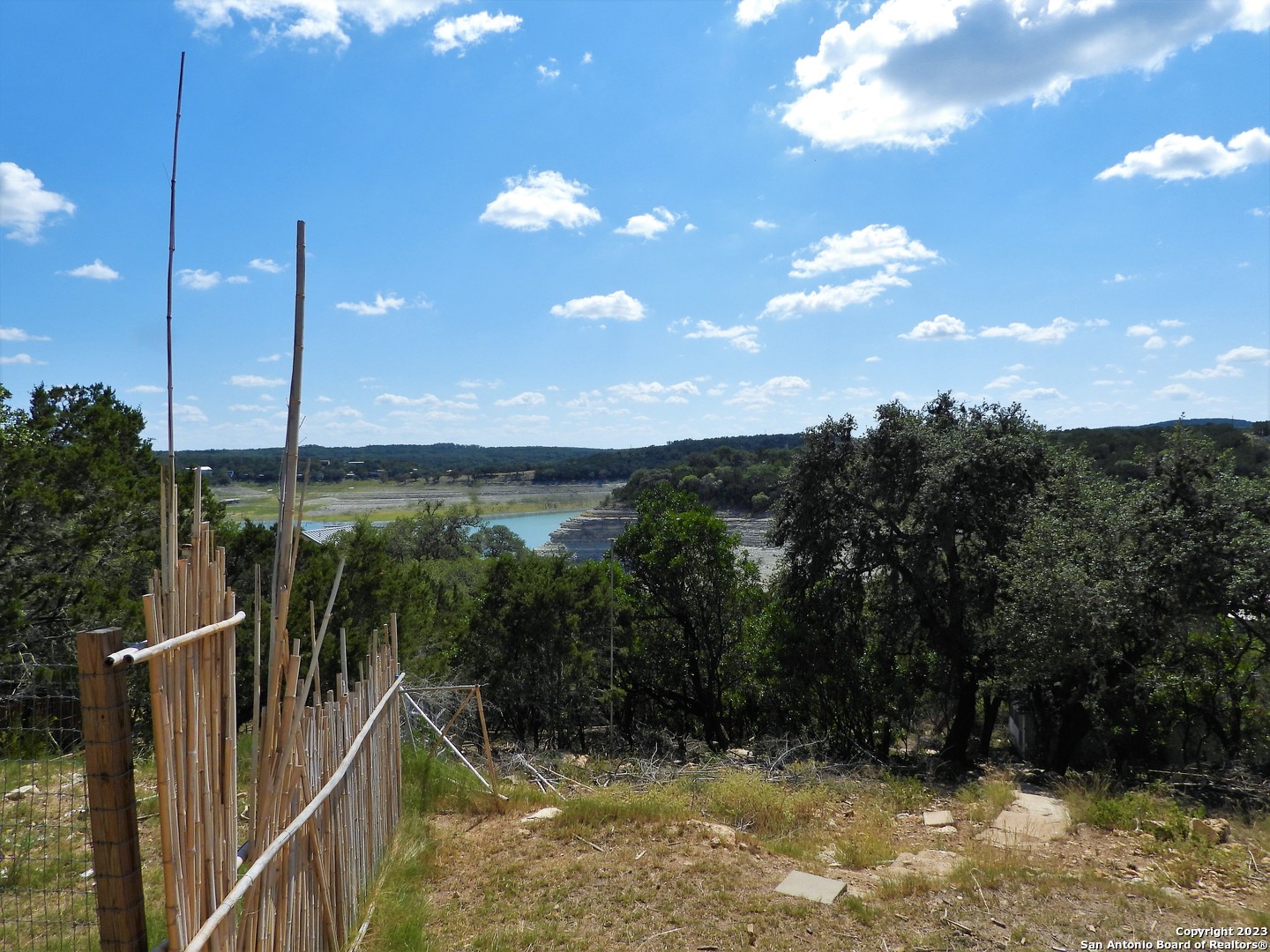 806 Blue Bill Cove Drive Lakehills TX 78063