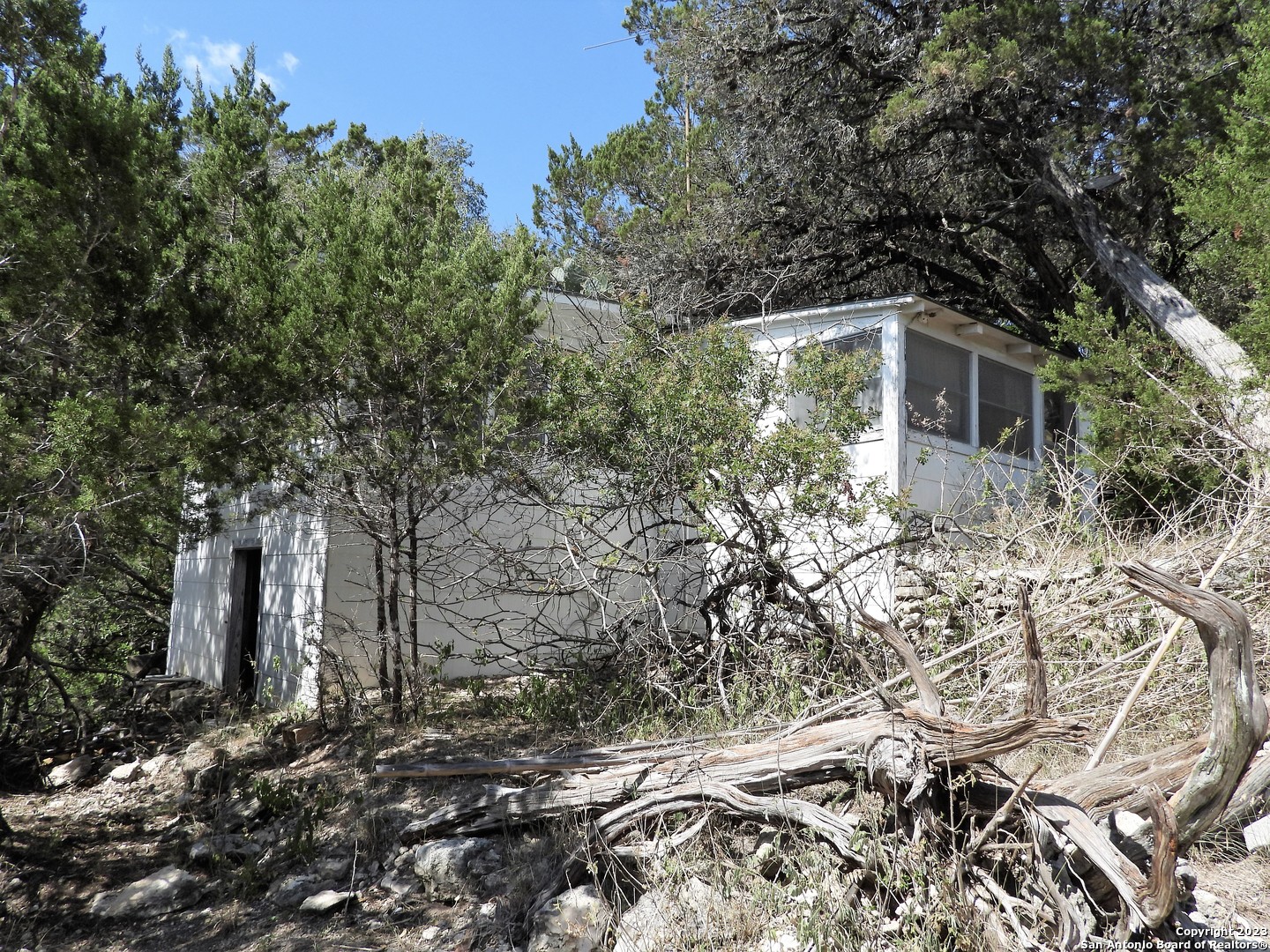 806 Blue Bill Cove Drive Lakehills TX 78063