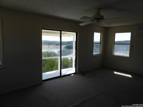 806 Blue Bill Cove Drive Lakehills TX 78063