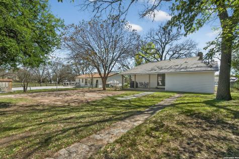 608 River Road Boerne TX 78006