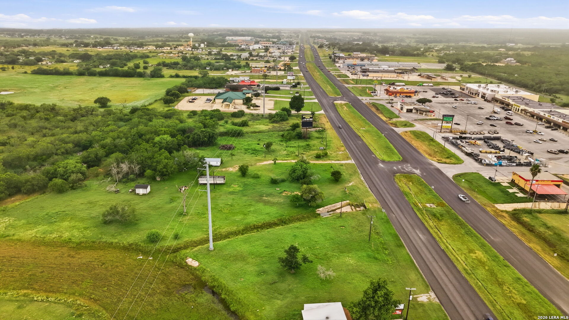 Tbd 10th Floresville TX 78114