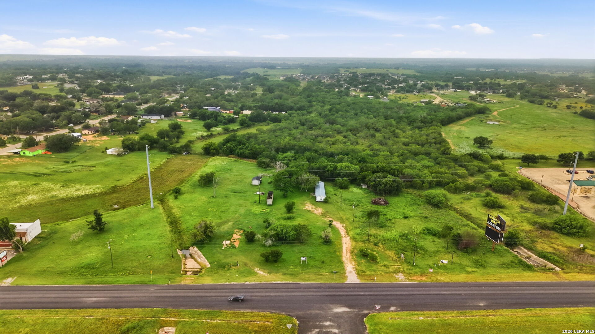 Tbd 10th Floresville TX 78114