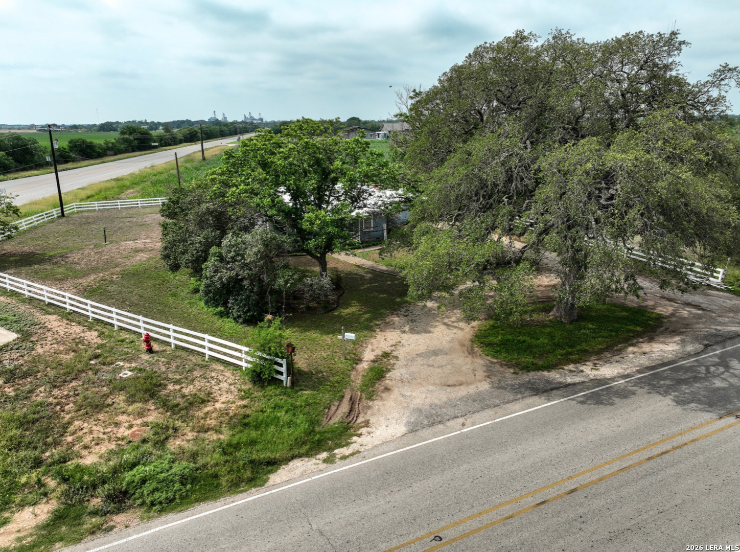 980 County Road 443 Hondo TX 78861